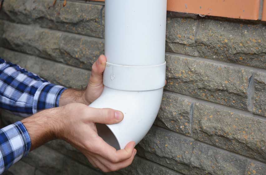 5 Signs You Need a Downspout Replacement Plumbing One