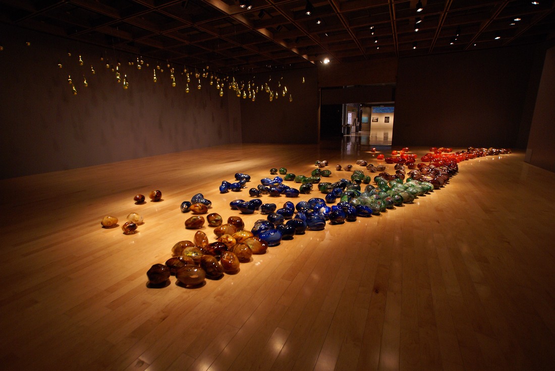 Michael Petry, The Touch of the Oracle, Three monumental, site-specific installations of glass stones and gold tear drops at the Palm Springs Art Museum, Palm Springs, California