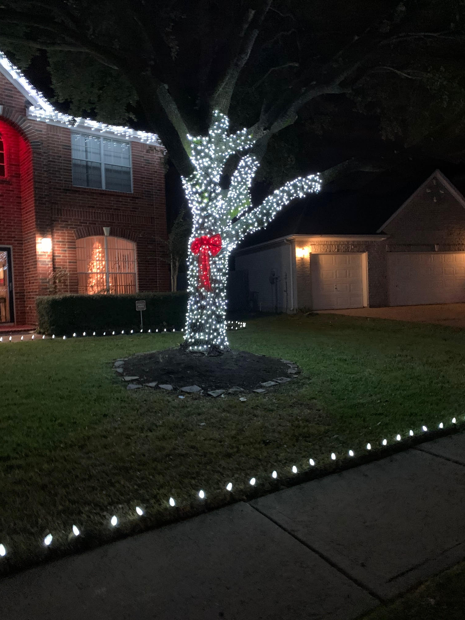 Holiday Light Installers - Cypress, Katy, Houston & The Woodlands