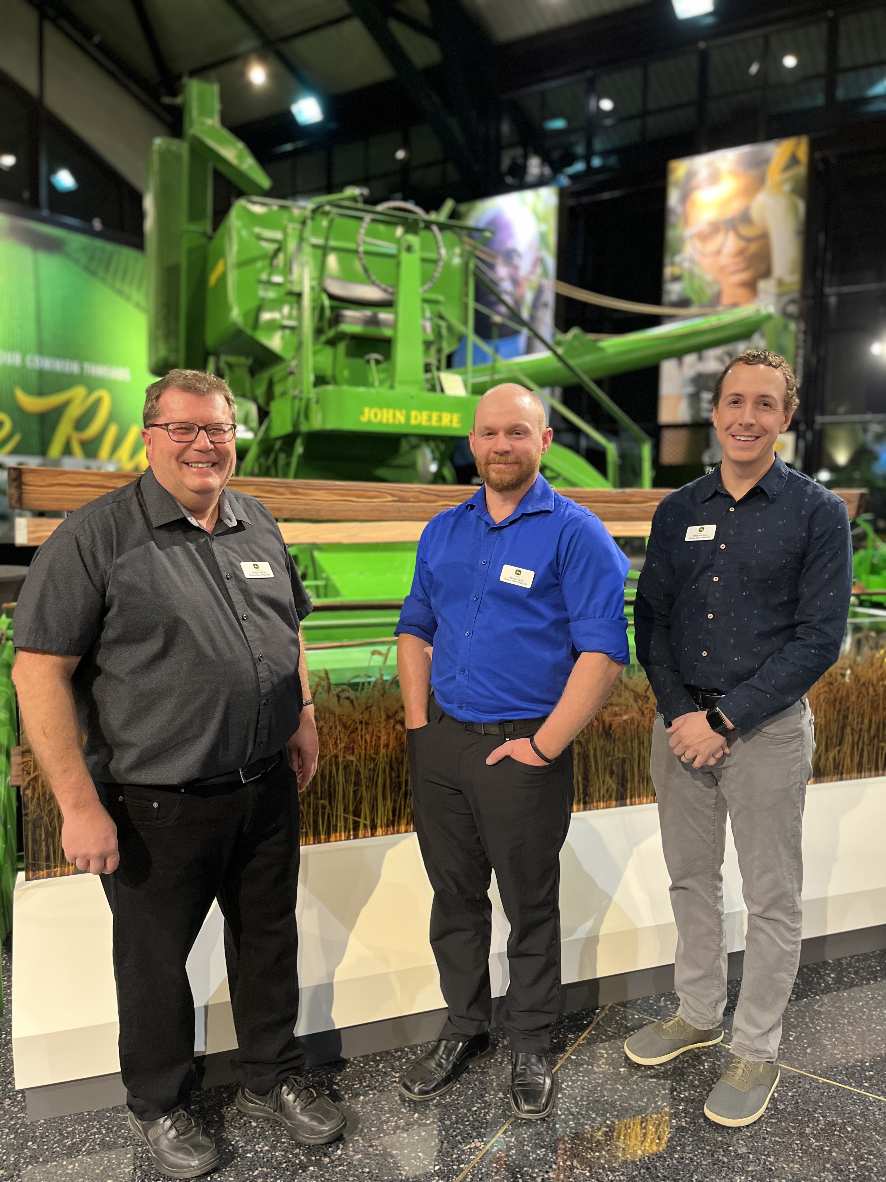 Western Sales Technician, Kevin Clark wins Canadian Division Award as John Deere’s Technician of the Year