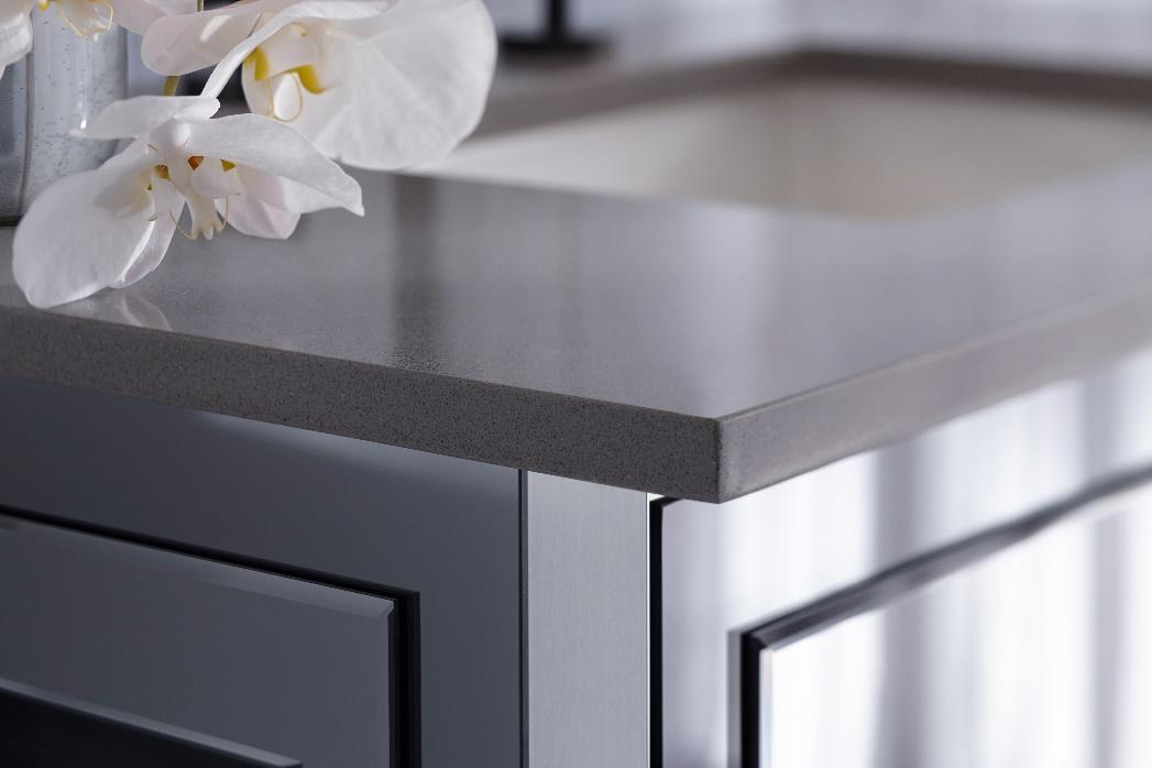 12 Bathroom Quartz Countertop Ideas for a Luxurious Look | Robern