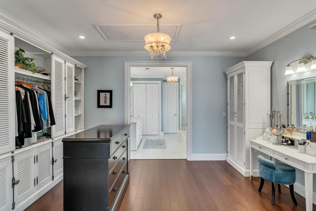 10 Bathroom Pocket Door Ideas to Add Character Robern