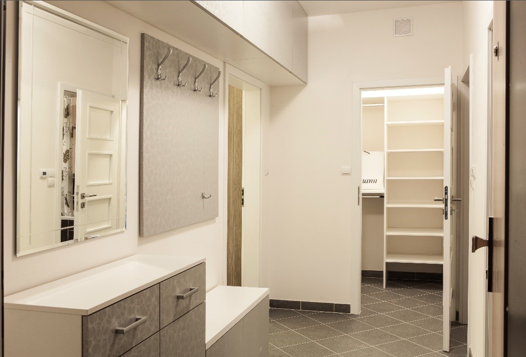 22 Bathroom Closet Ideas for Function, Storage & More | Robern