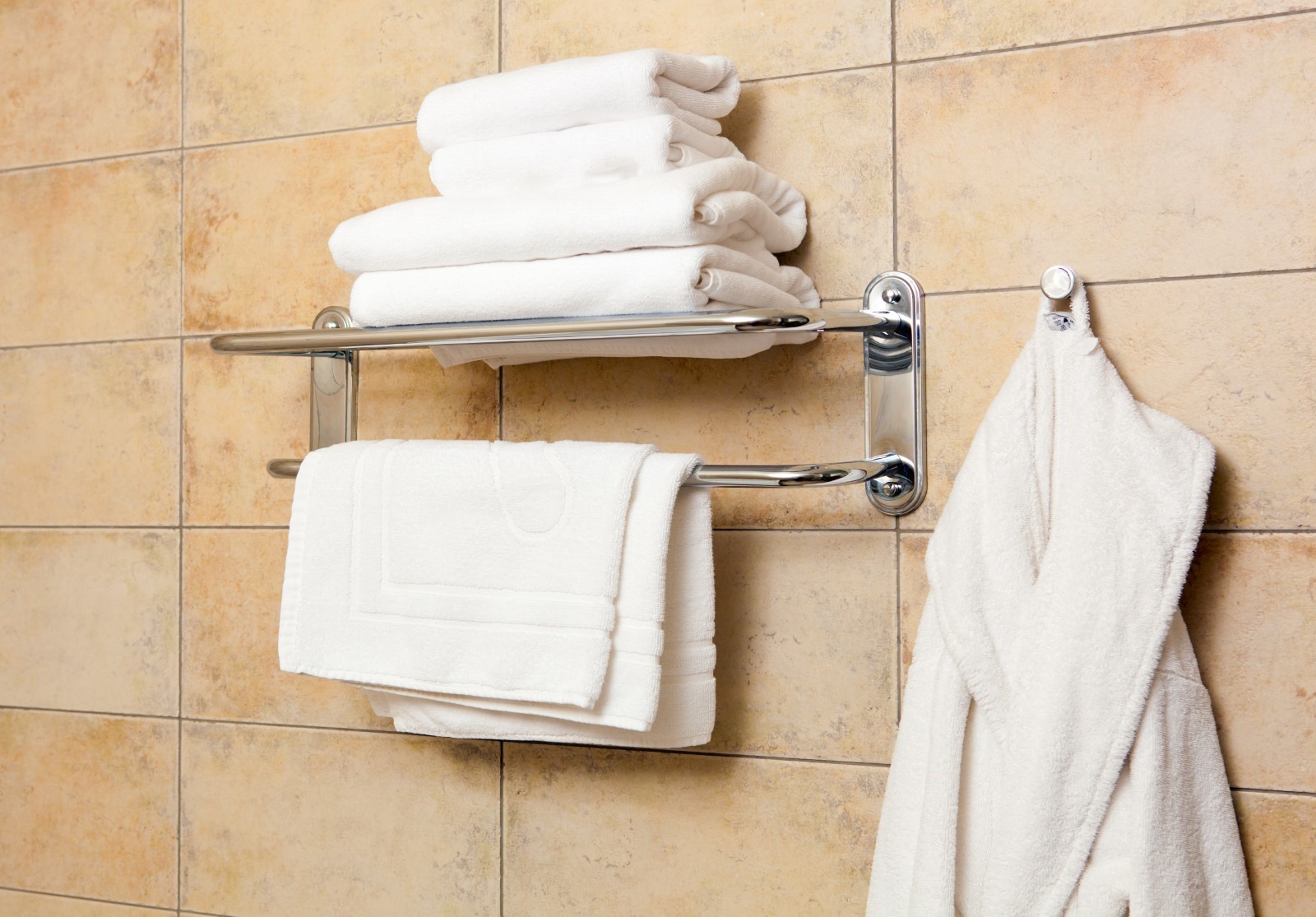 17 Stylish and Savvy Bathroom Towel Storage Ideas Robern