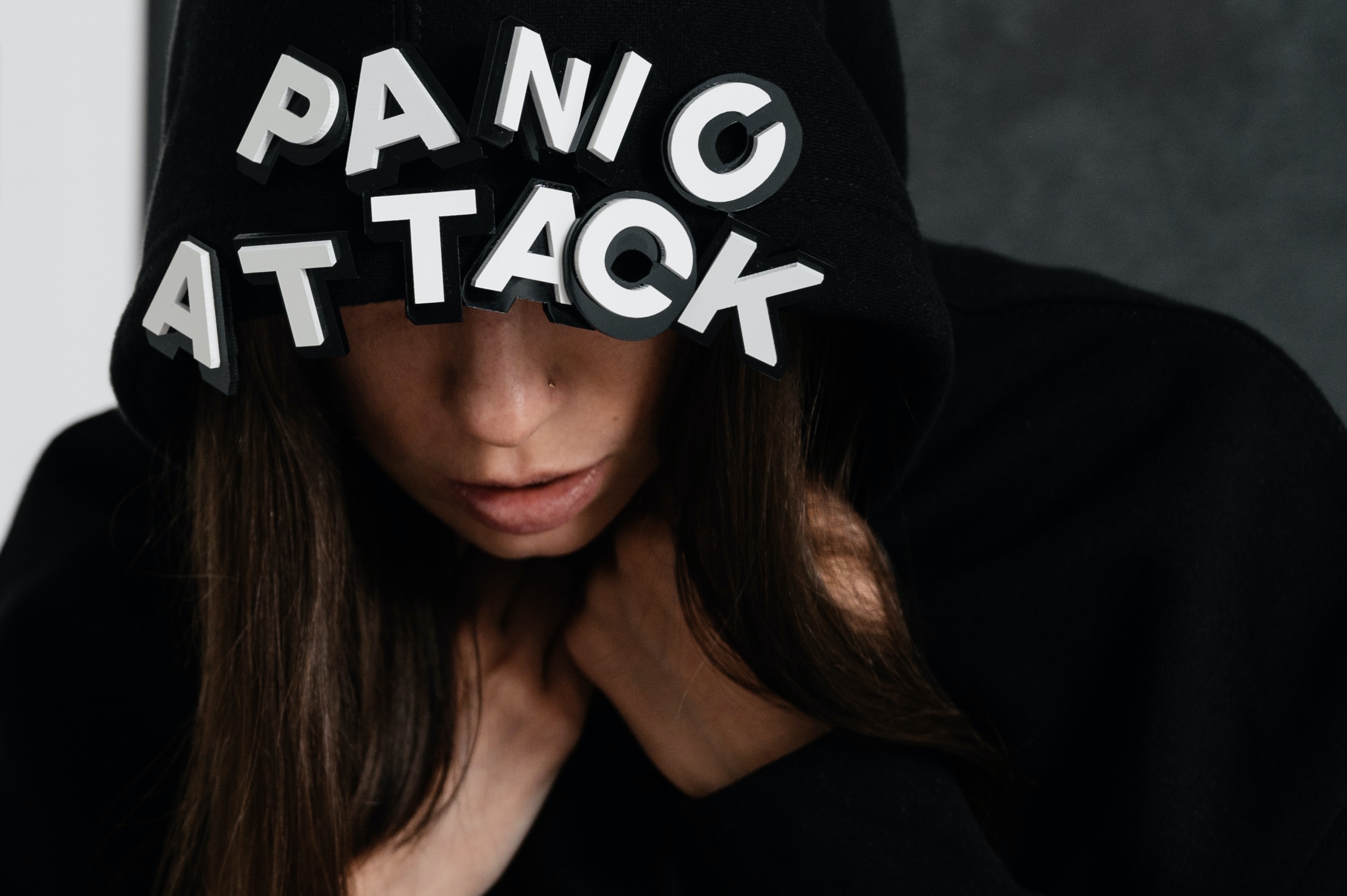 How to Recognize a Panic Attack and How to Help