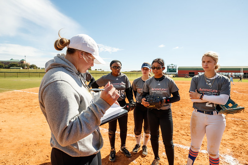 Your Complete Guide To The College Softball Recruiting Process