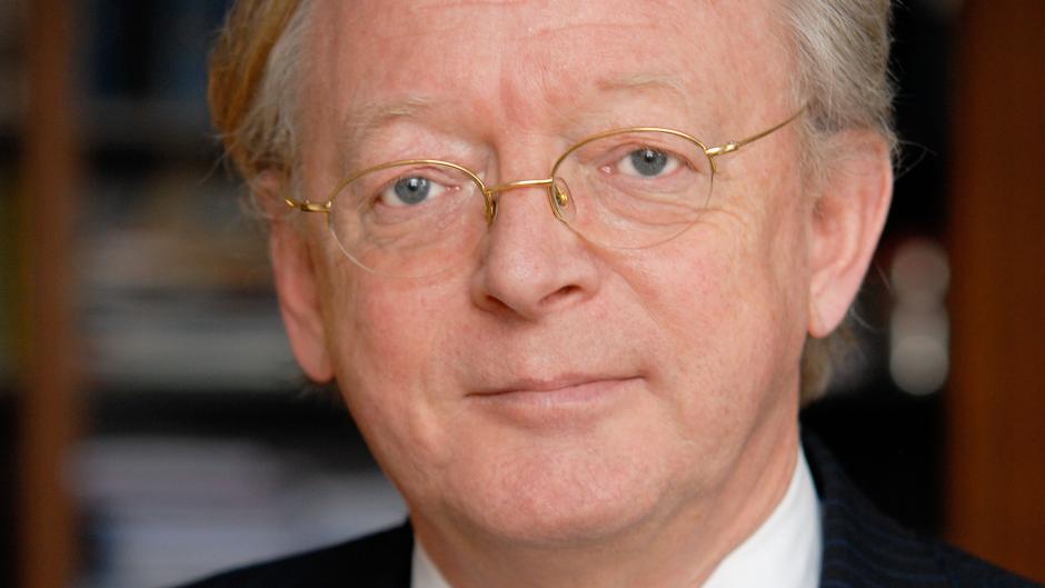 'De overheid moet simpeler communiceren' - podcast Geen Commentaar