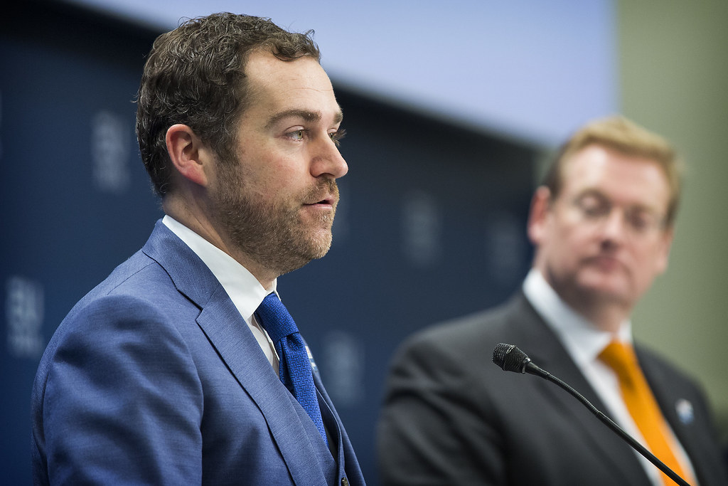 Dijkhoff is éven geen kroonprins meer na wachtgeldrel