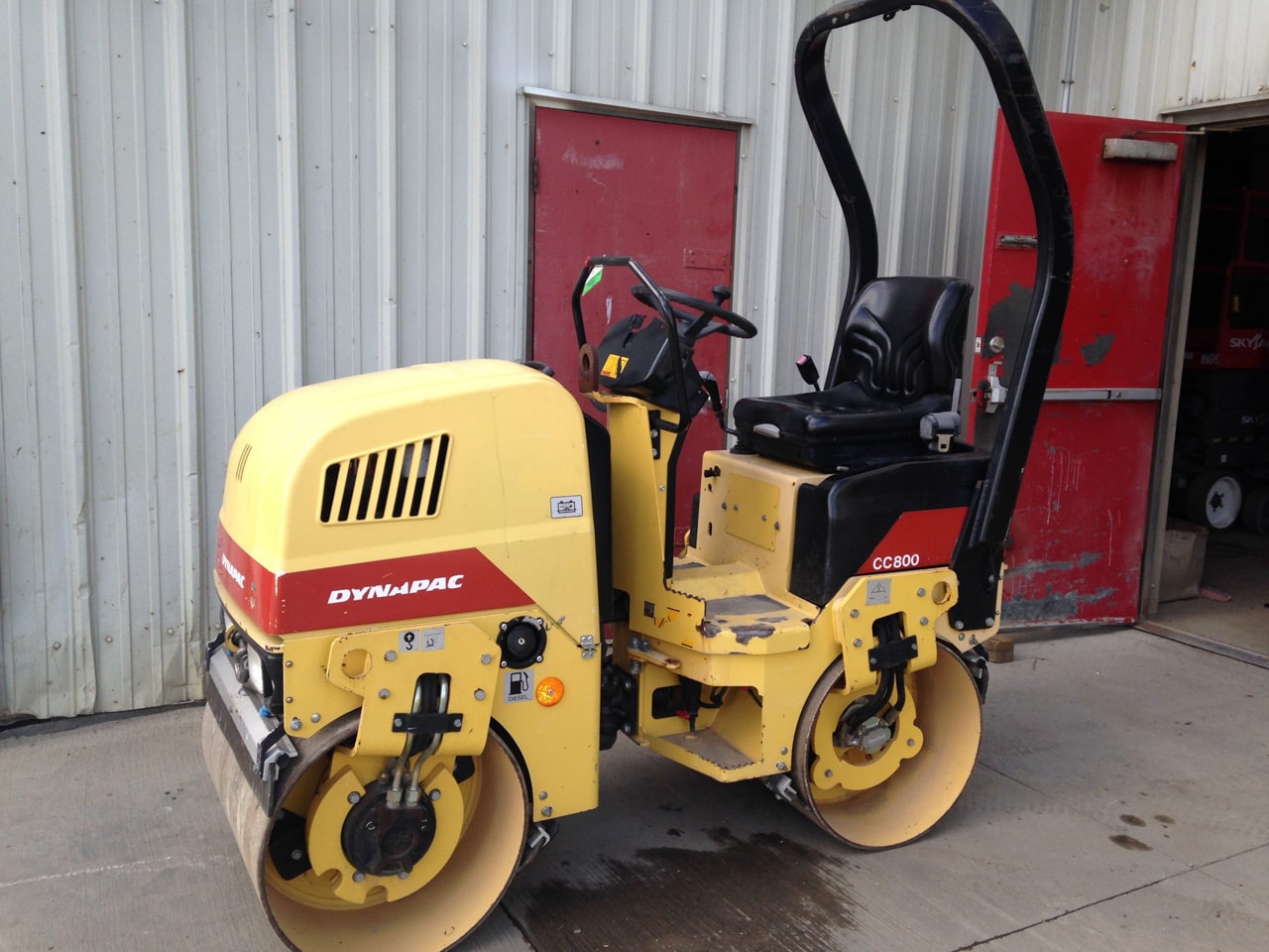 Tamper Asphalt Roller 2 Ton (Dynapac) Riverside Rentals Windsor