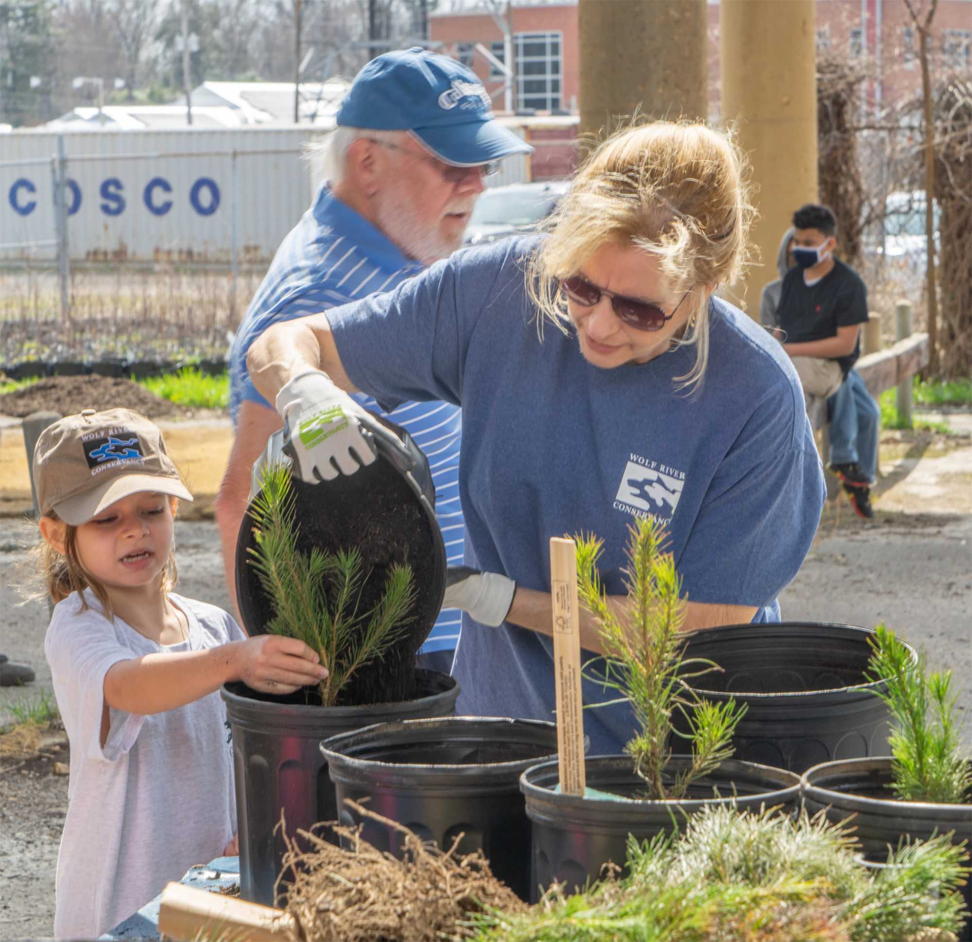 Thanks, Volunteers, for Two Terrific March Projects!