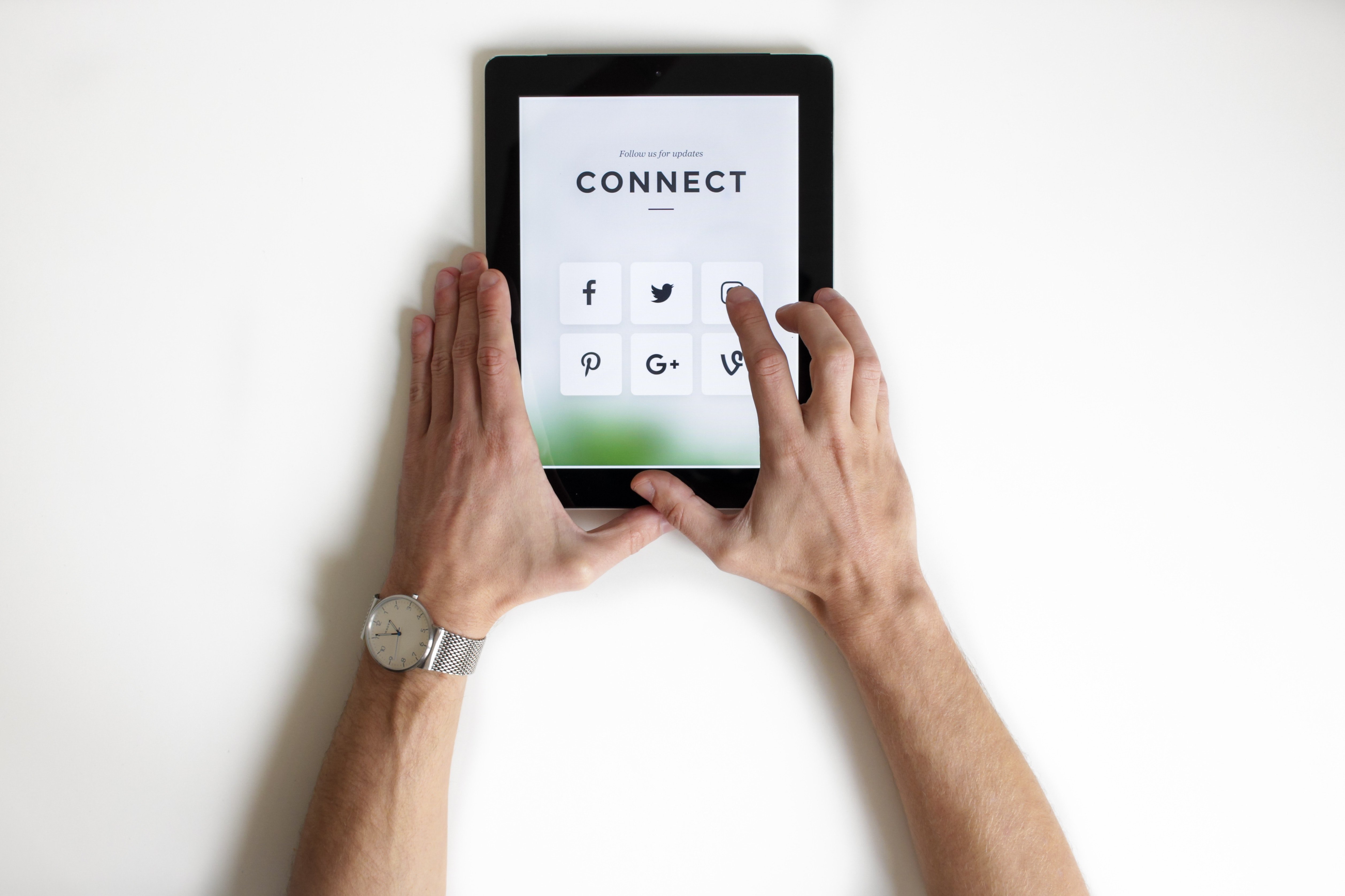 nordwood-themes-359015-unsplash (1)