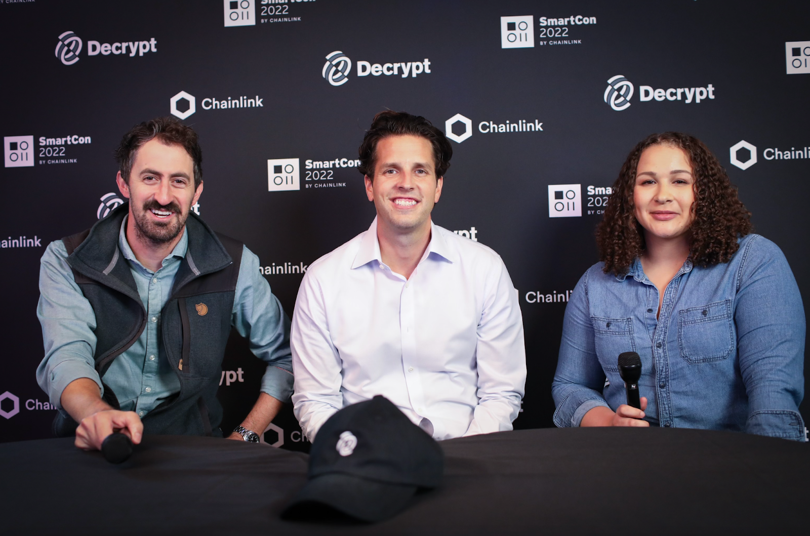 Decrypt, Chainlink, SmartCon backdrop with Space and Time CEO