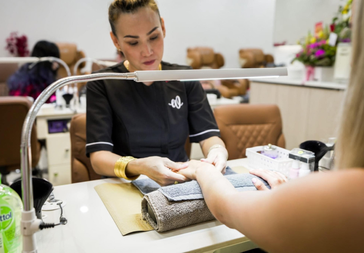 Wave Nails & Beauty Spa Nail Salon in Cairns City QLD