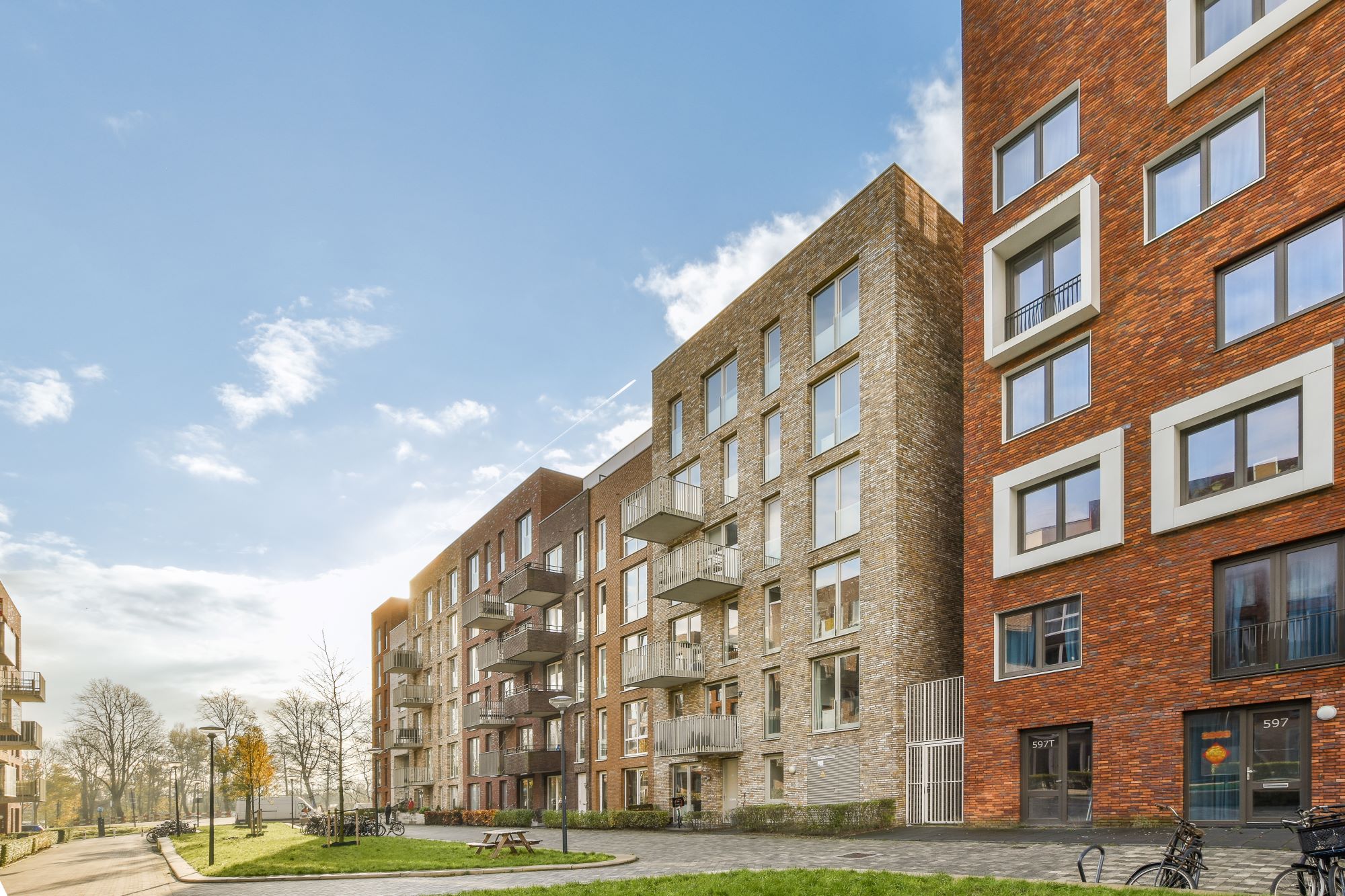 Yardi Matrix Q1 2023 Multifamily Supply Forecast A Mixed Outlook 