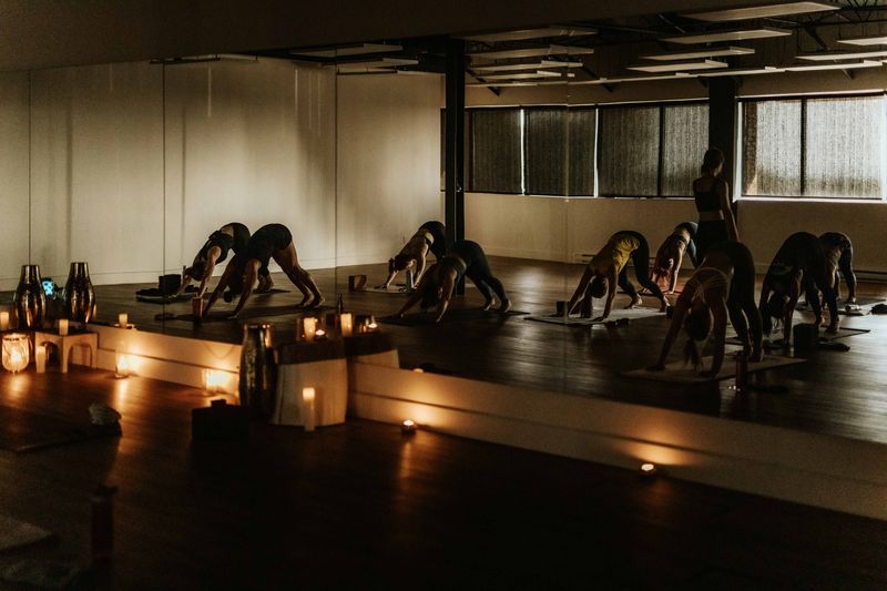 Idolem Hot Yoga chaud Lorraine