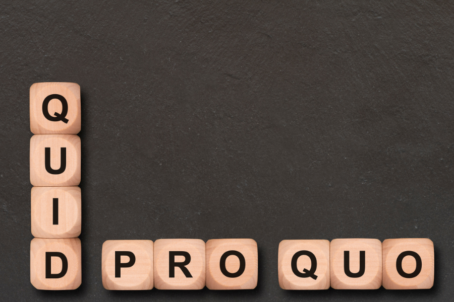 ما هو نوع الهندسة الاجتماعية التي تستهدف كبار المسؤولين؟