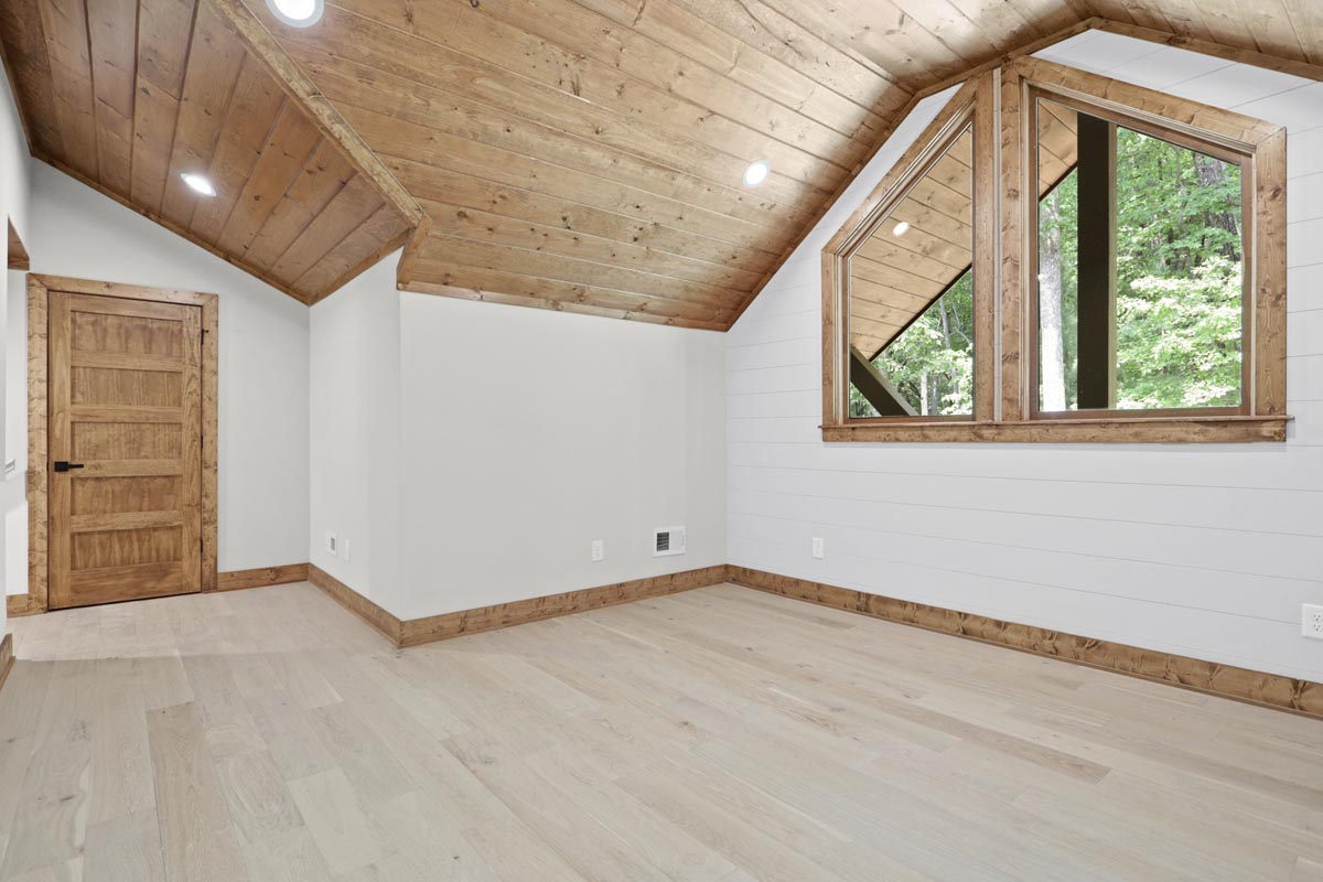 Covered Bridge - Lot 33 — photo 32