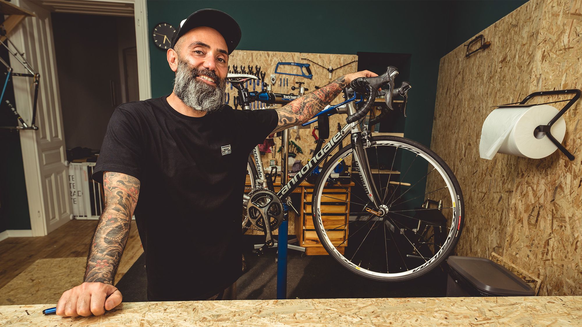 Wunderschone Fahrrad Reparatur In Der Nahe Ebenbild