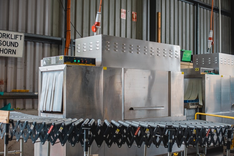 How Many Amps Does A Dishwasher Use? (BY BRAND) Comfy Kitchen