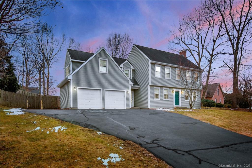 Joan Casey Realtor in CT Buying & Selling Homes in Southeastern CT