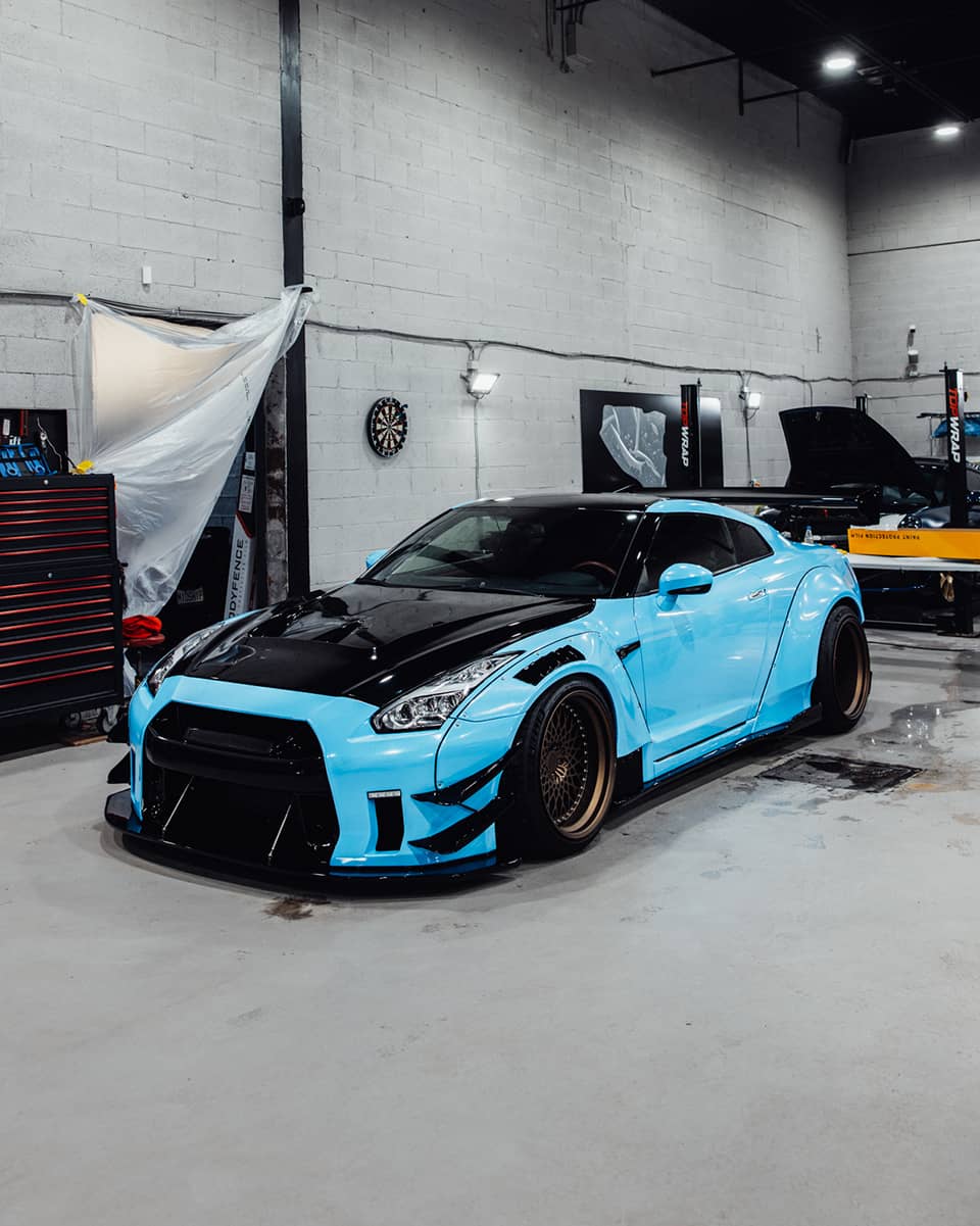 Custom and protective vehicle wraps in Montreal Top Wrap Canada