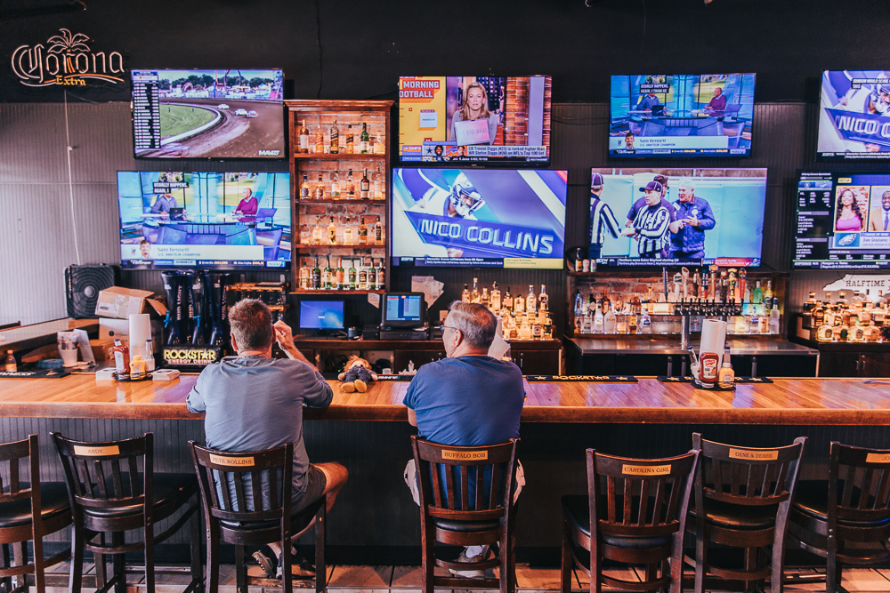 Halftime Pub Best Sports Bar in New Bern