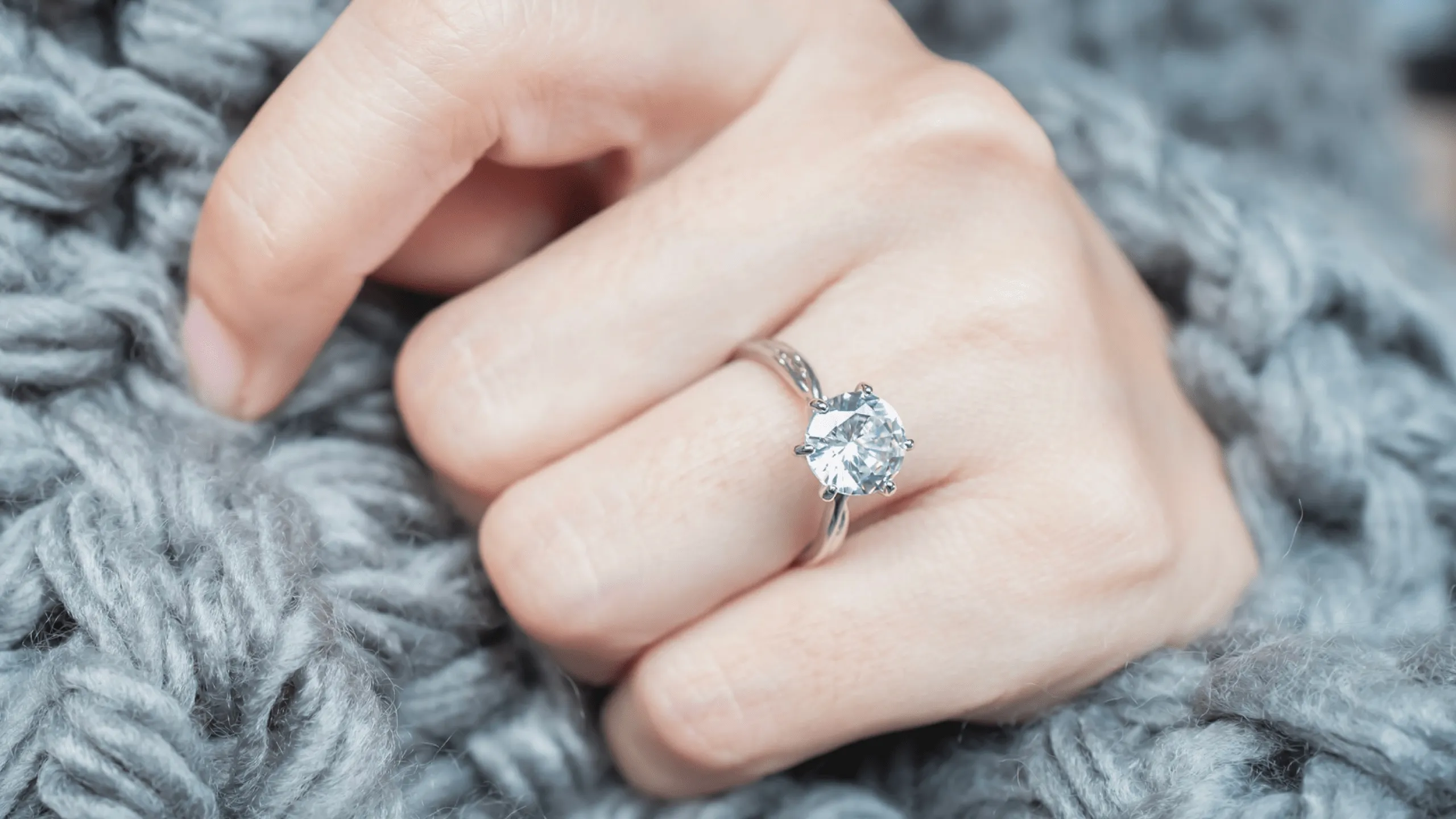 5 Signs Your Engagement Ring Needs To Be Resized