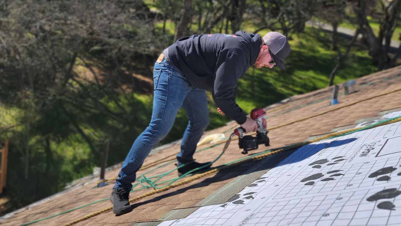 Why you should hire a licensed contractor American Eagle Roofing