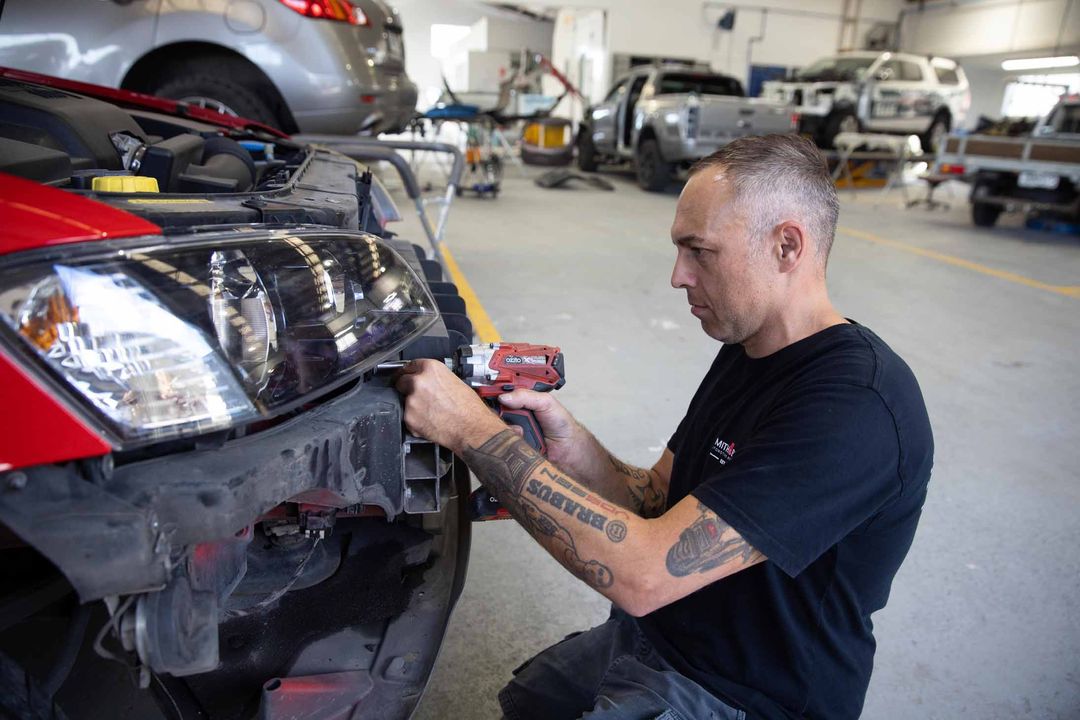 Who are Smith & Boyle Panel Beaters Tauranga