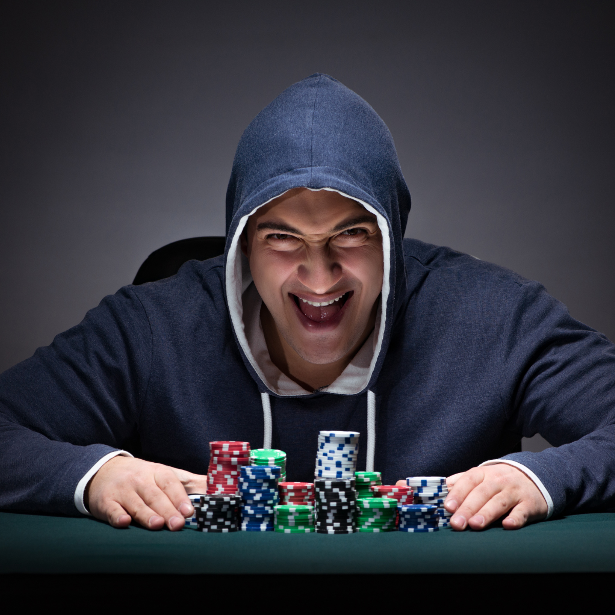 When Should You Bluff in Poker?