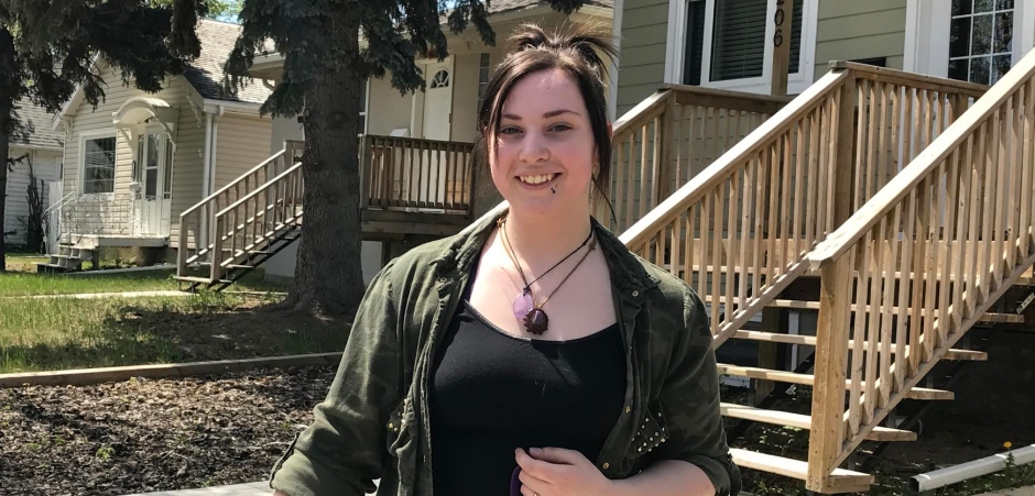 emma-medeiros-hot-dog-rasoir-piege-chien-5