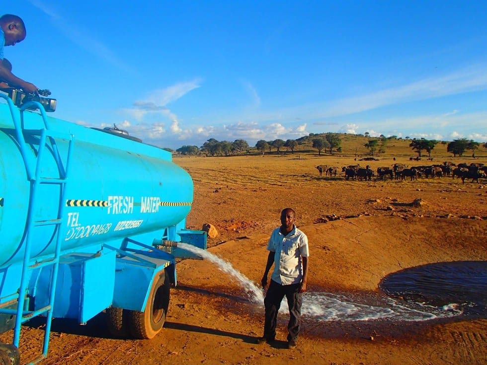 kenya_drought_water_delivery_2