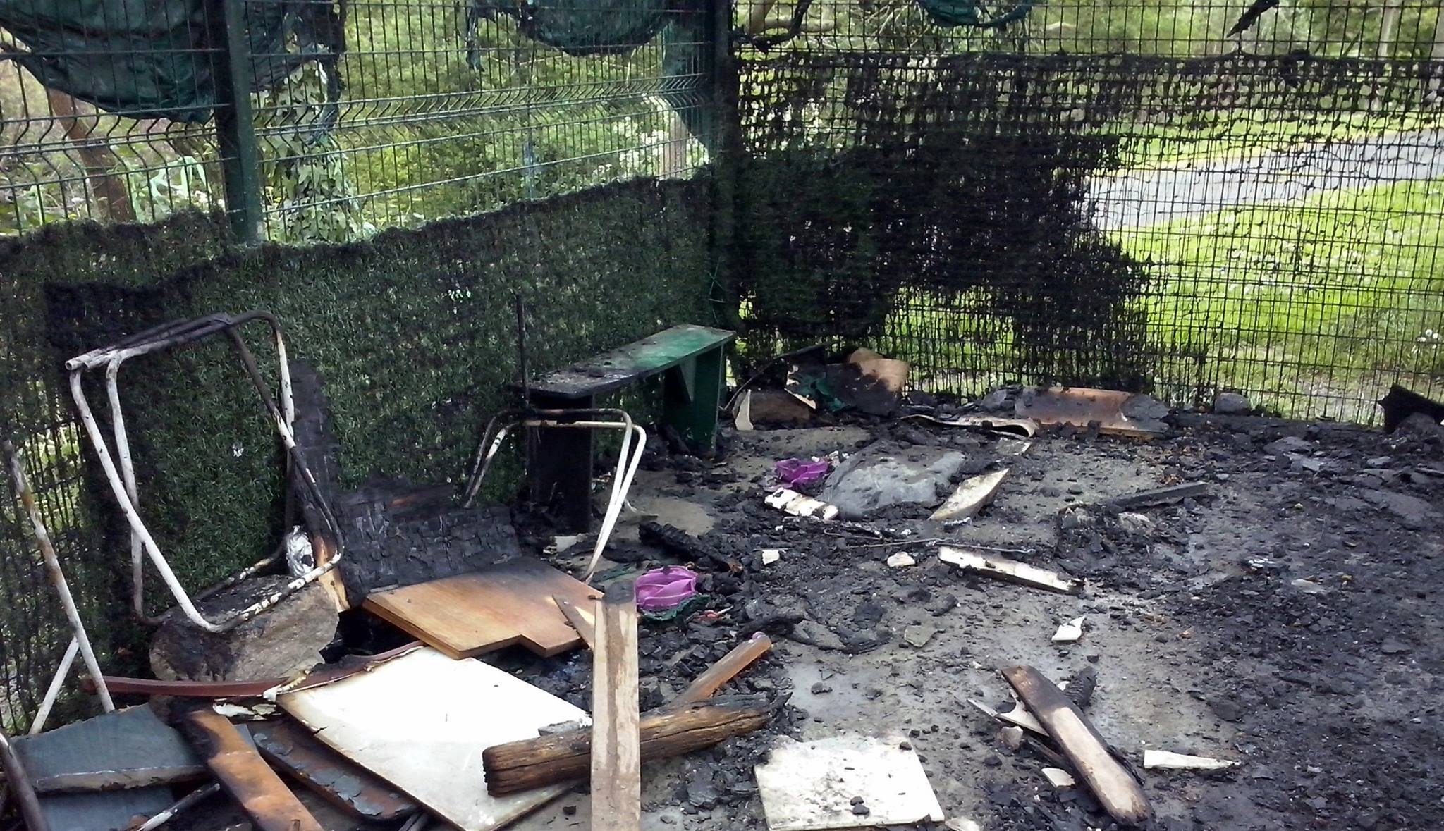 refuge-angers-brule-1