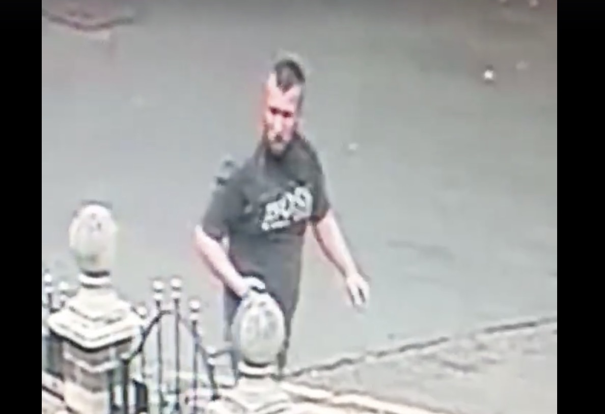 pitbull-frapper-manchester-video-10