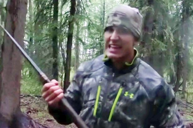 chasse-ours-lance-cruaute-canada-1