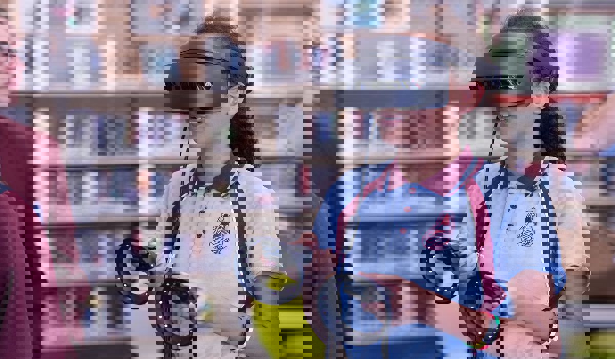 How Does a VR Work Exploring the Intricate World of VR Headset