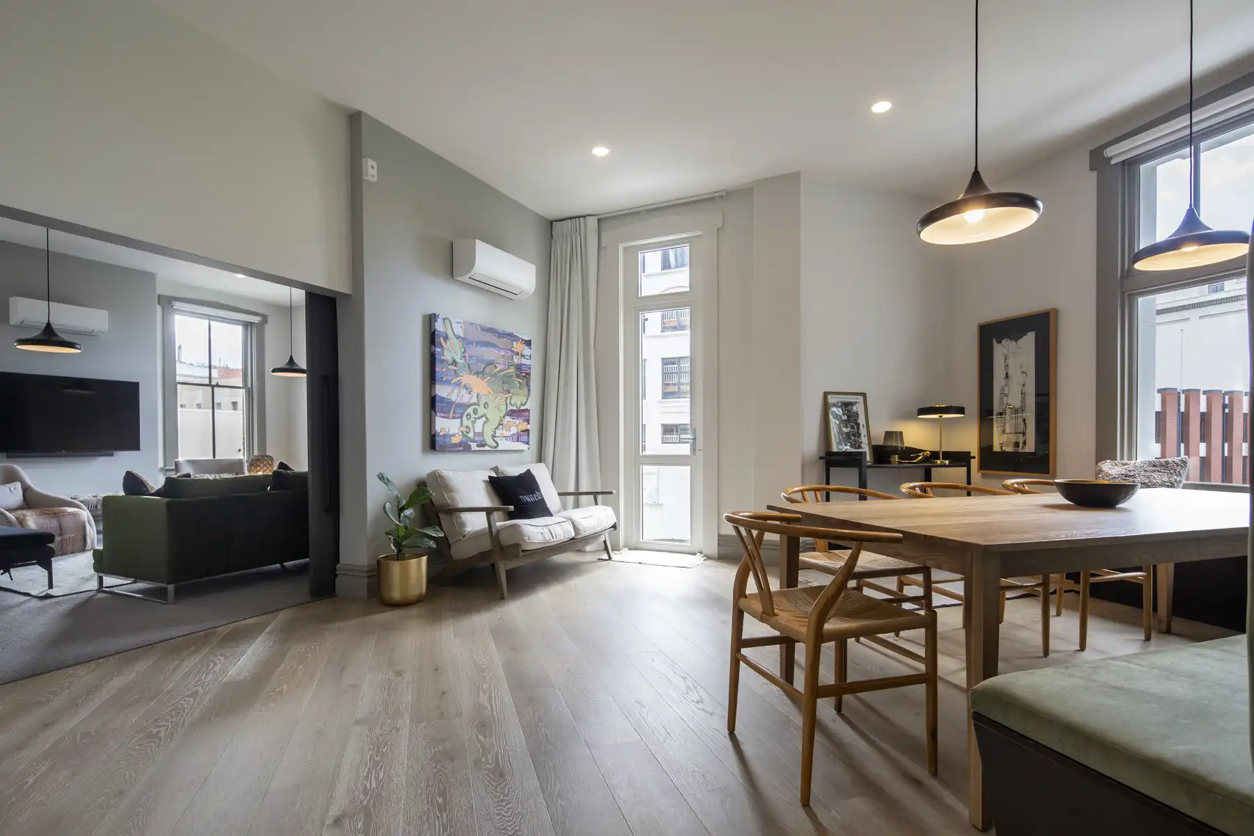 Burlington St Luxury Apartment Feldspar