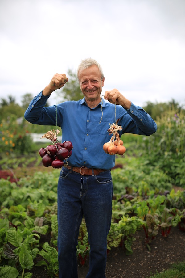 With new onions left, year old right