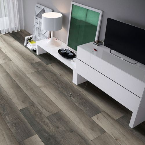 XL Cyrus Bracken Hill view 2