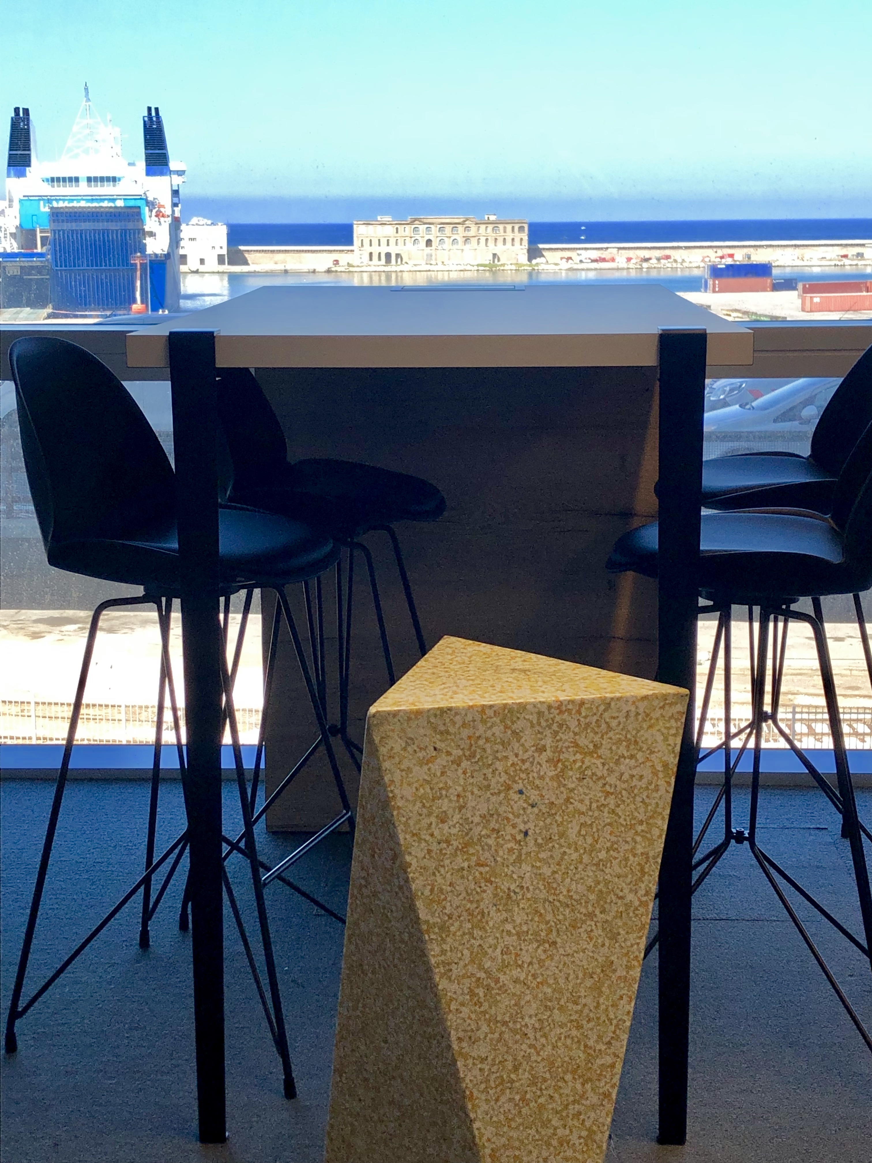 Bureaux du comité d'entreprise de la Tour CMA-CGM 