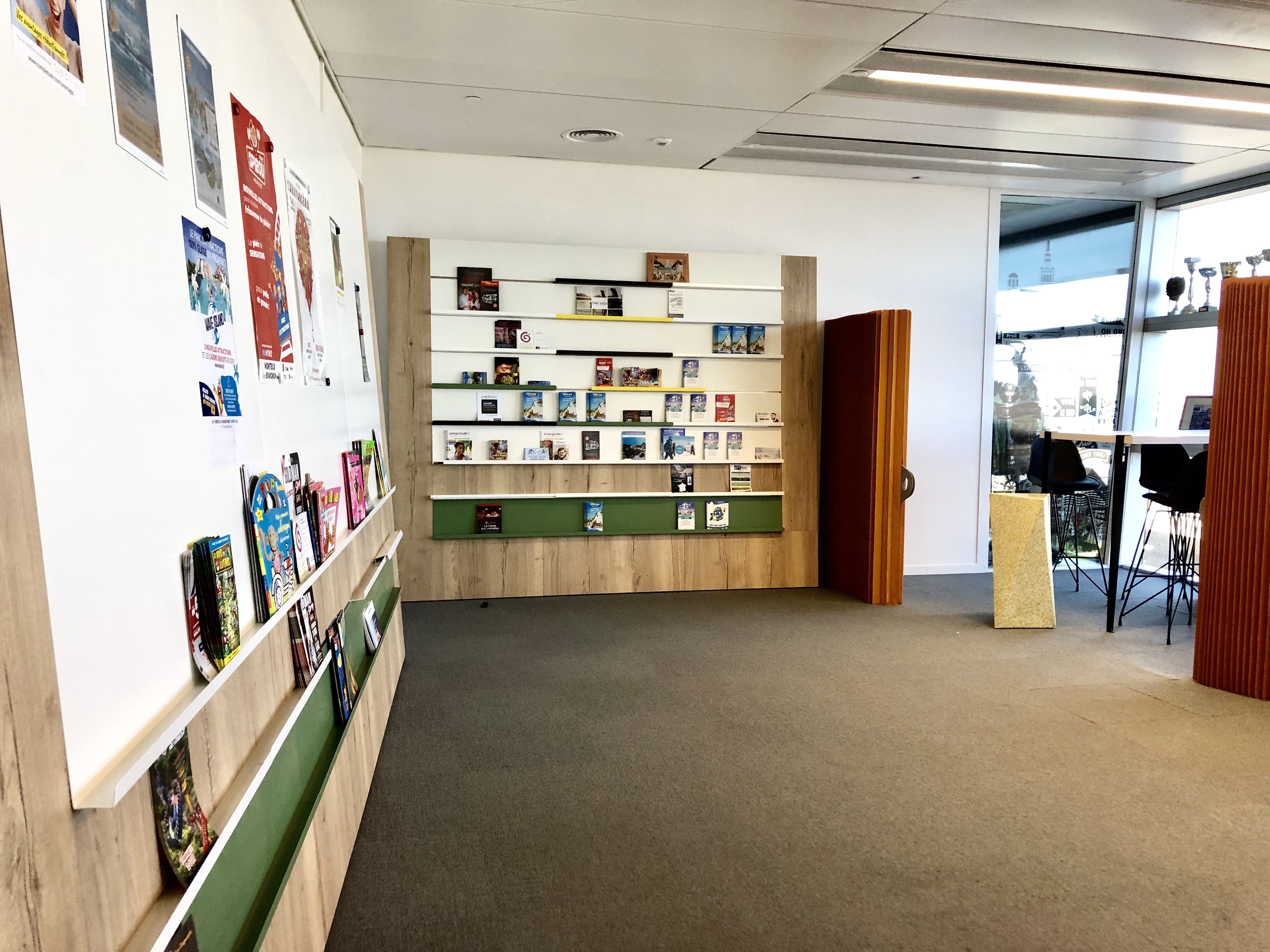 Bureaux du comité d'entreprise de la Tour CMA-CGM 