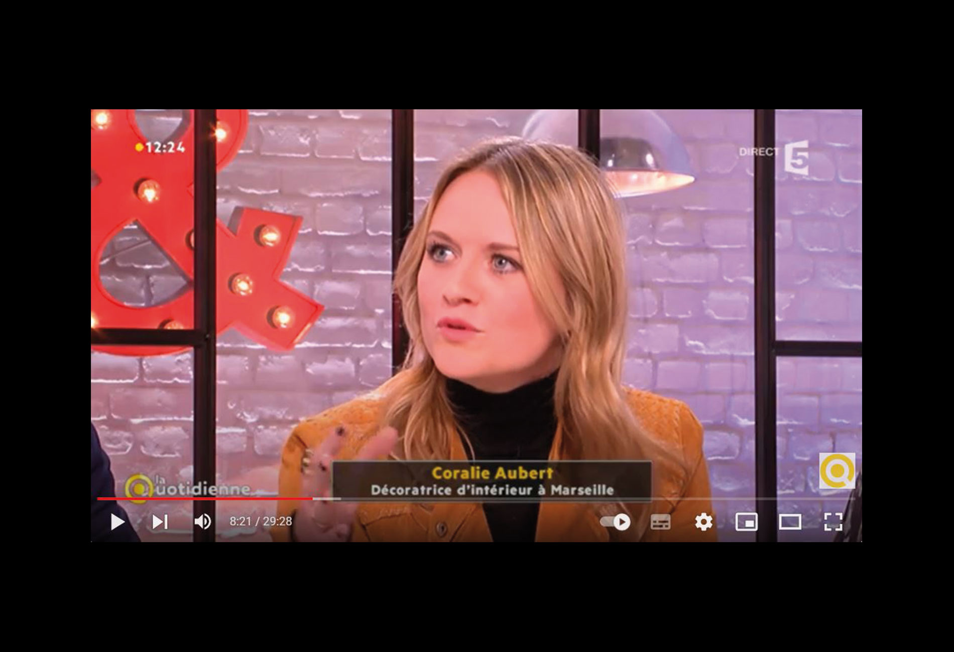 Papiers peints ou tissus: que choisir pour habiller ses murs ? Coralie, notre Architectrices dans l'émission La Quotidienne sur France 5