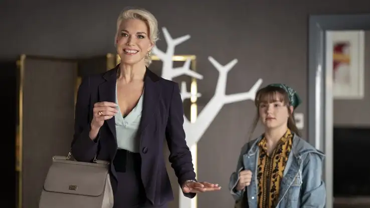 Do the Right-est Thing - Season 2, Episode 3