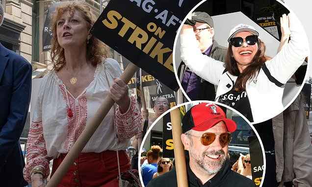 Susan Sarandon, Fran Drescher, and Jason Sudeikis