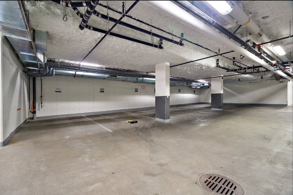 Janion — building photo 16