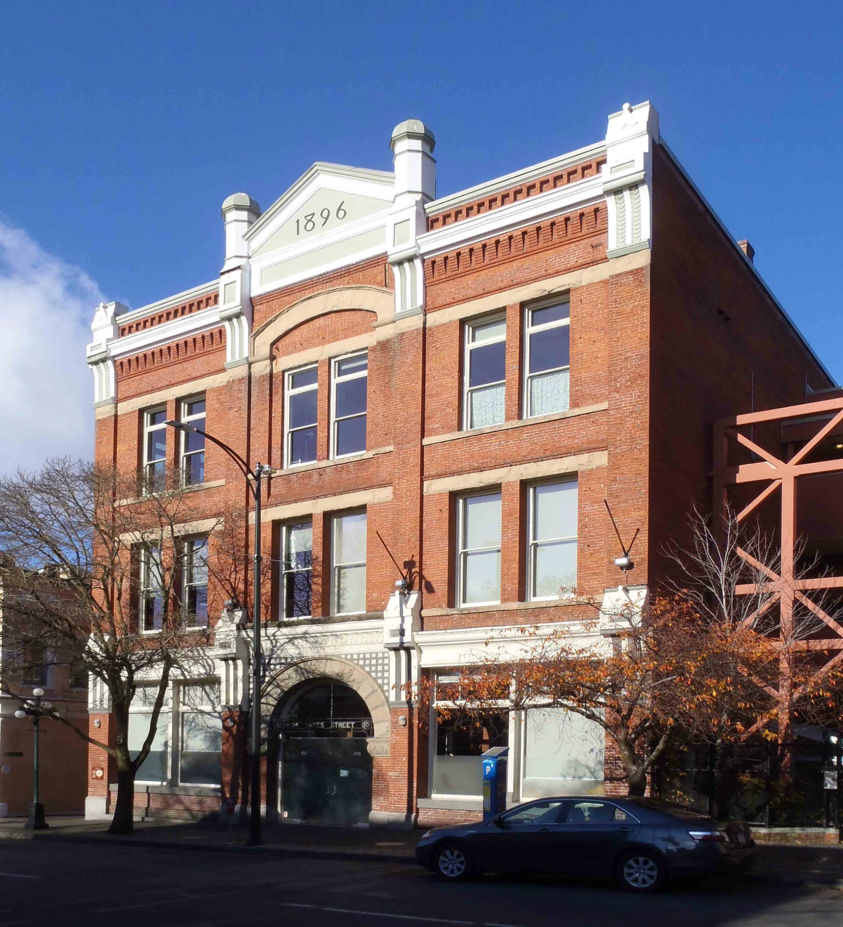 Leiser — building photo 1