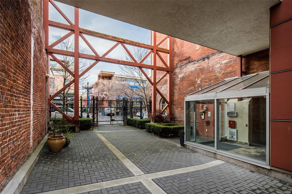 Leiser — building photo 6