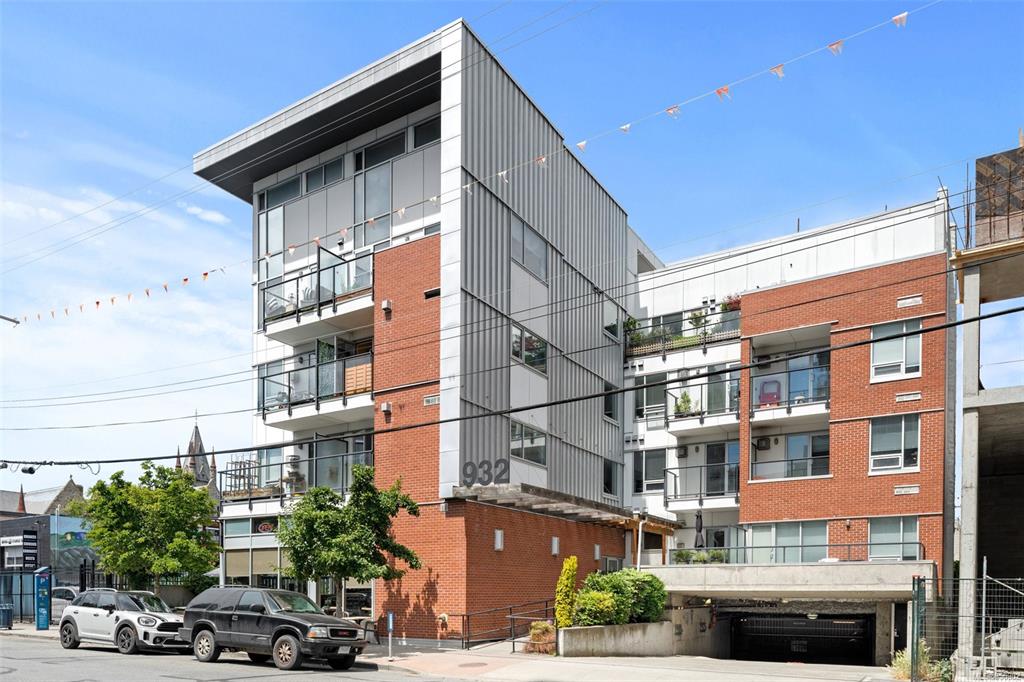 The Urban — building photo 1