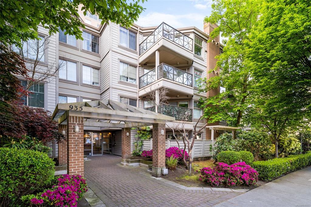 Brookman Place condo building at 935 Johnson St, Victoria, BC