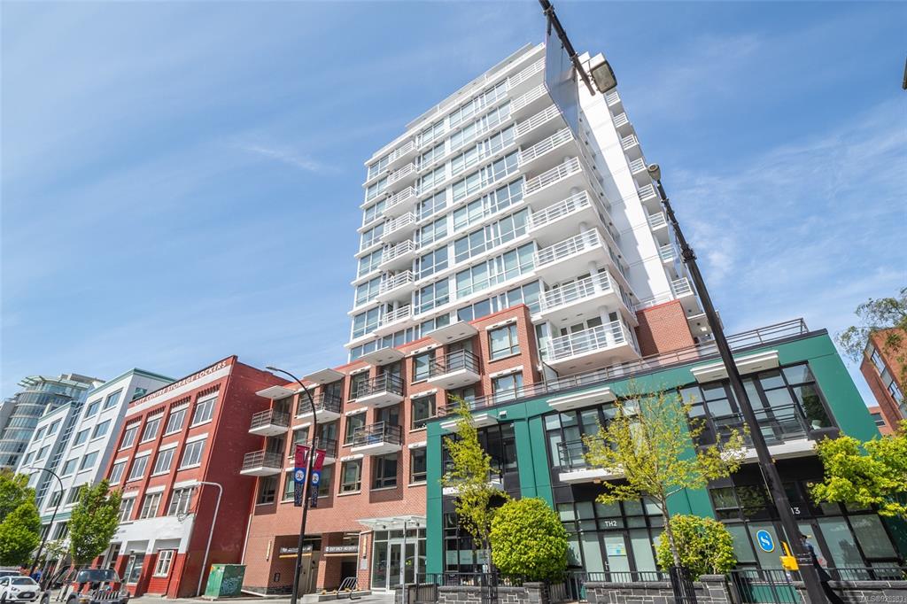 The 834 condo building at 834 Johnson St, Victoria, BC